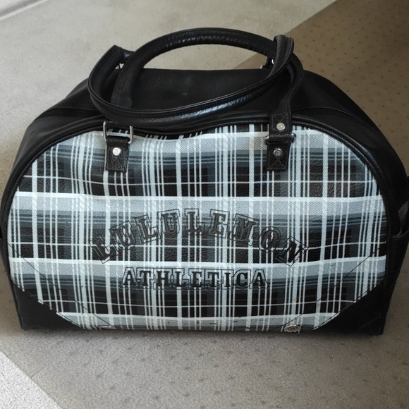 Lululemon Gym/Travel - Picture 1 of 8